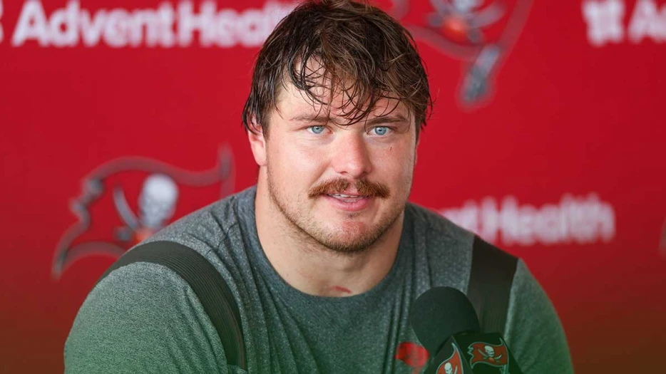 Buccaneers, Luke Goedeke agree to $90 million contract extension