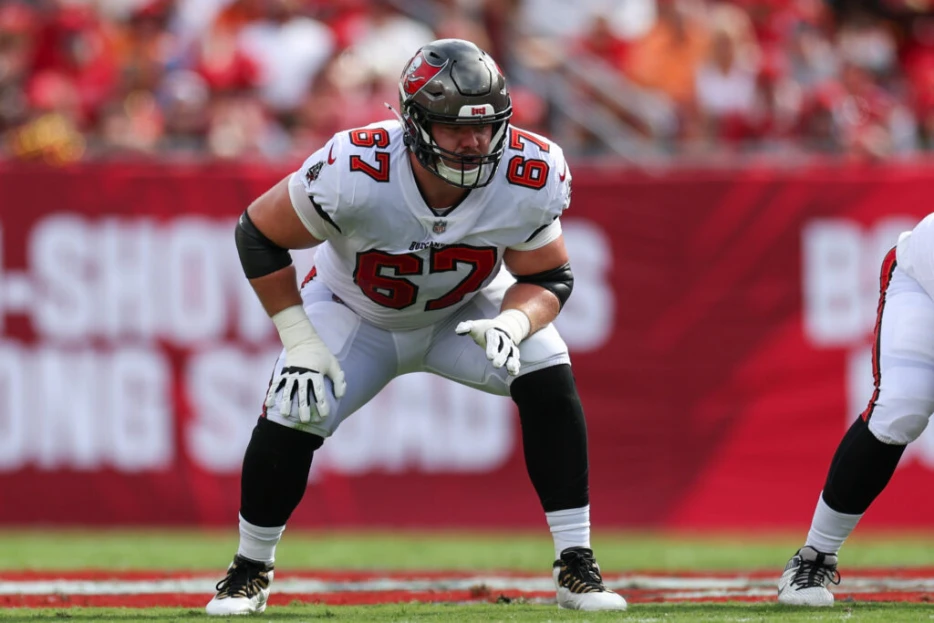 Buccaneers To Extend RT Luke Goedeke