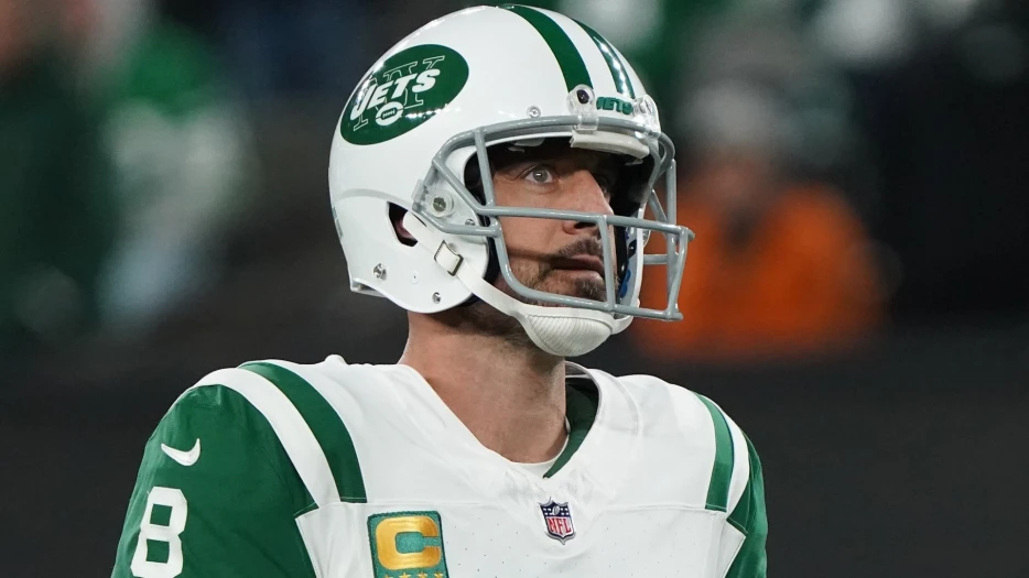Patriots Legend Tom Brady Stuns Fans With Aaron Rodgers Take