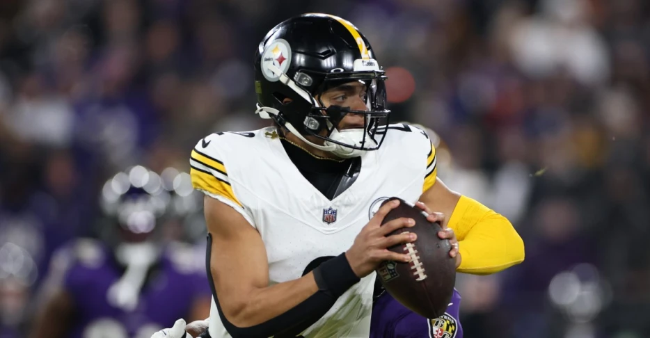 Former Steelers QB Justin Fields not phased by facing former team