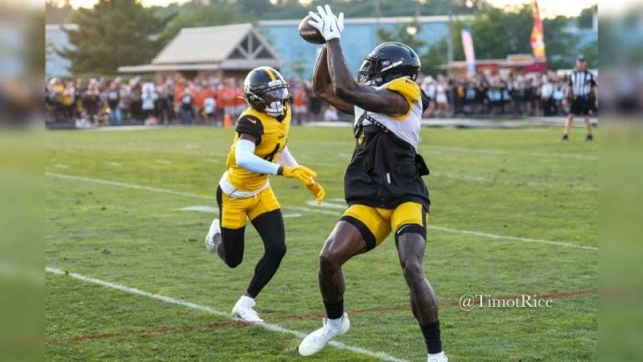 ‘He’s Definitely In The Right Position:’ Aaron Rodgers Sure Darnell Washington Meant To Play TE, Not OT