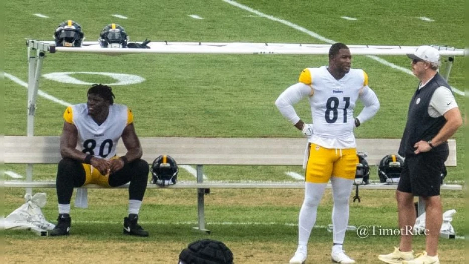 Pat Freiermuth Jokes Jonnu Smith Needs A TD To Earn His Own Fan Chant