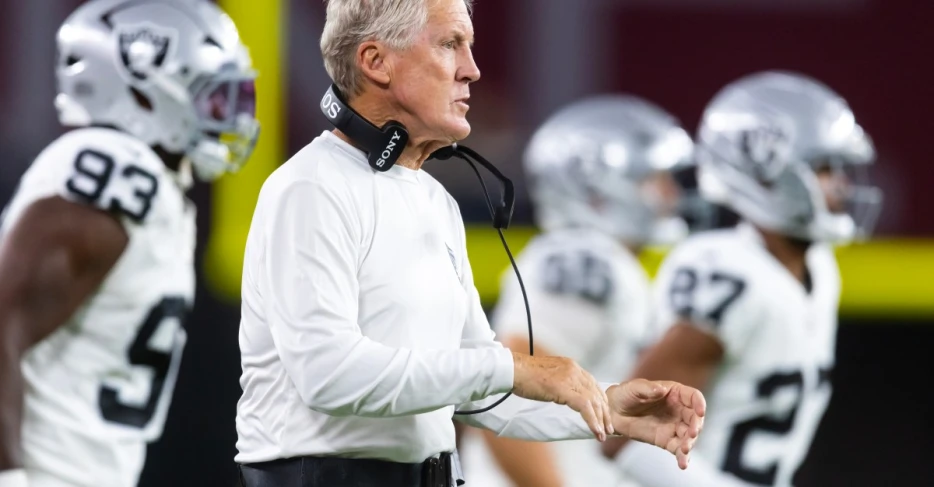 Raiders Reacts Survey Week 1: Will the Raiders finish with a winning record?