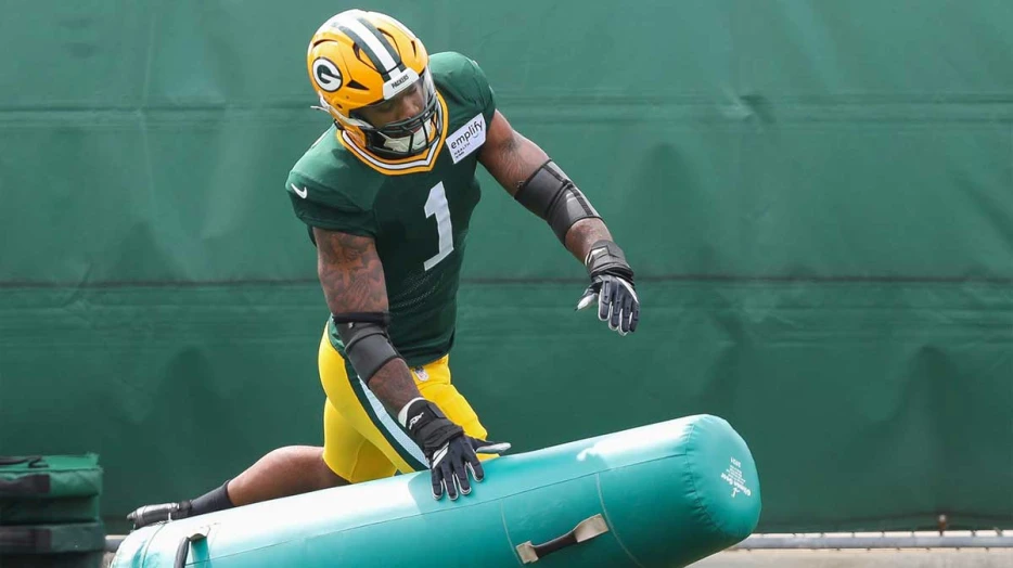 Did Packers’ Micah Parsons take shot at Cowboys with locker room take