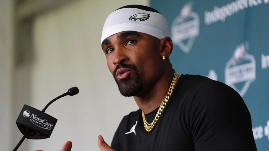 Former Eagles legend sparks debate with over the top Jalen Hurts take