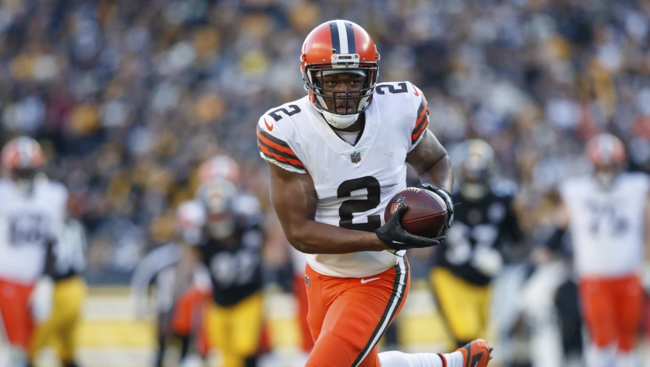 Free Agent Wide Receiver Retires Just After Signing with Raiders