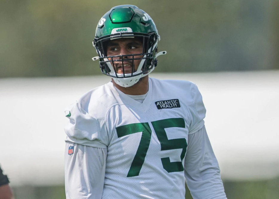 Jets G Alijah Vera-Tucker Out Indefinitely With Torn Triceps