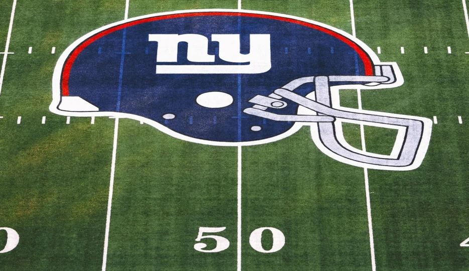 NFL's New York Giants Agree to Sell 10% Stake to Koch Family