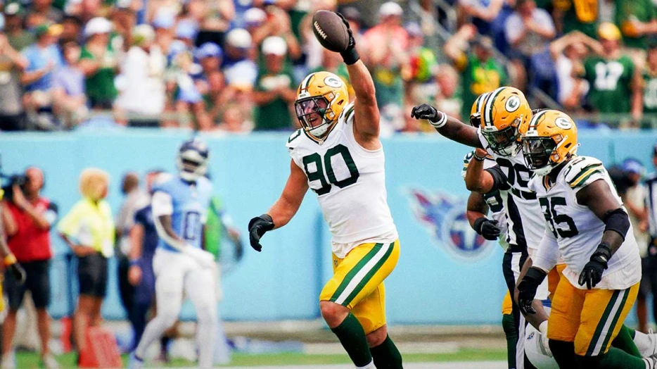 Packers rumors: ‘Don’t be surprised’ to see Lukas Van Ness move after Micah Parsons trade