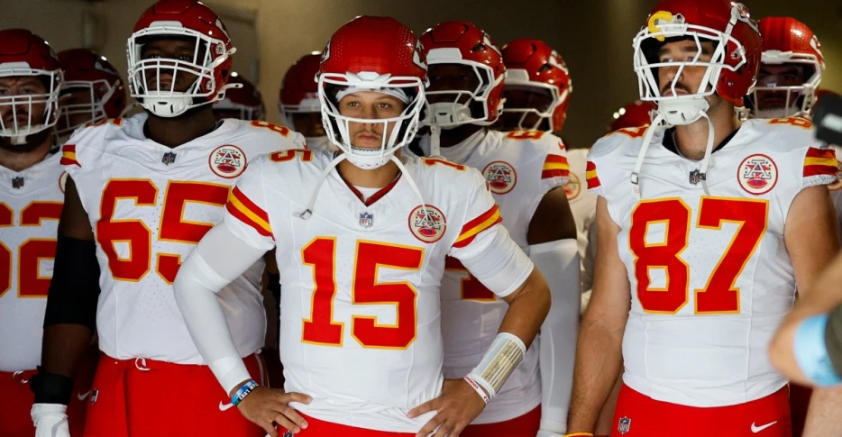 The Chiefs’ 3 biggest questions against the Chargers