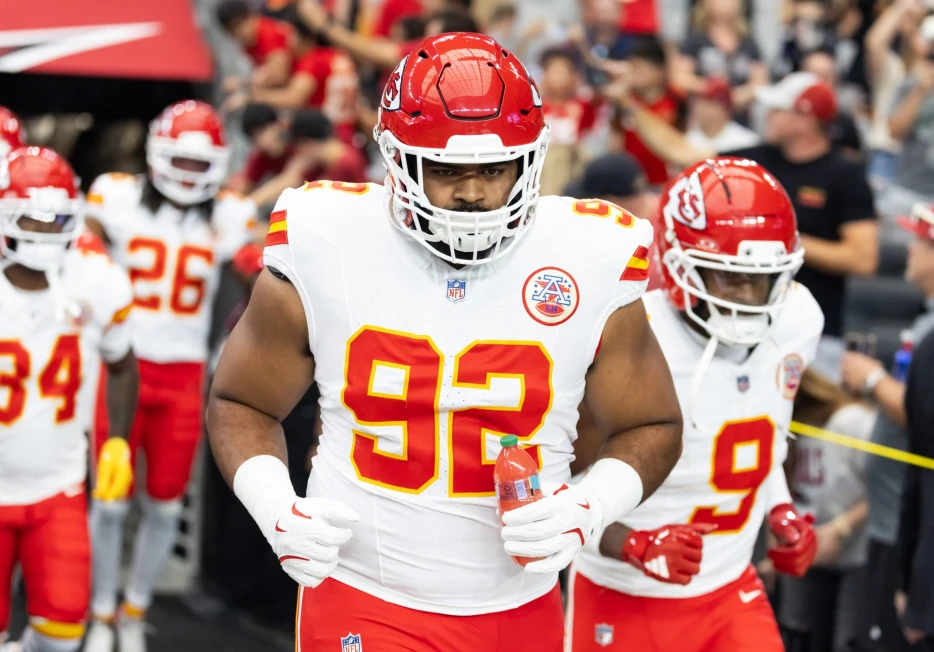 Chiefs Elevate DT Marlon Tuipulotu From Practice Squad