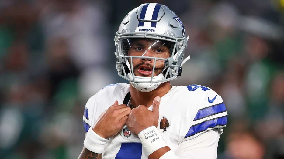 Fans are losing it after video shows Cowboys’ Dak Prescott spitting first vs. Eagles