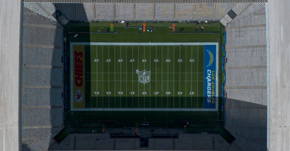 Chiefs-Chargers LIVE updates: Chargers lead 7-0 in first quarter