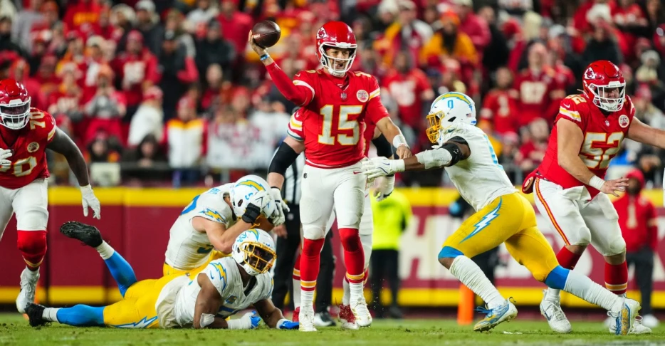 Friday Night Football Week 1: Chiefs vs. Chargers Open Thread