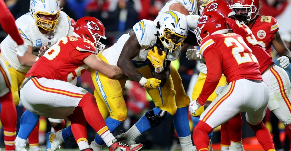 Friday night NFL football live discussion: Chiefs at Chargers
