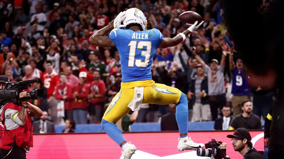 Keenan Allen joins legendary company with 60th Chargers touchdown