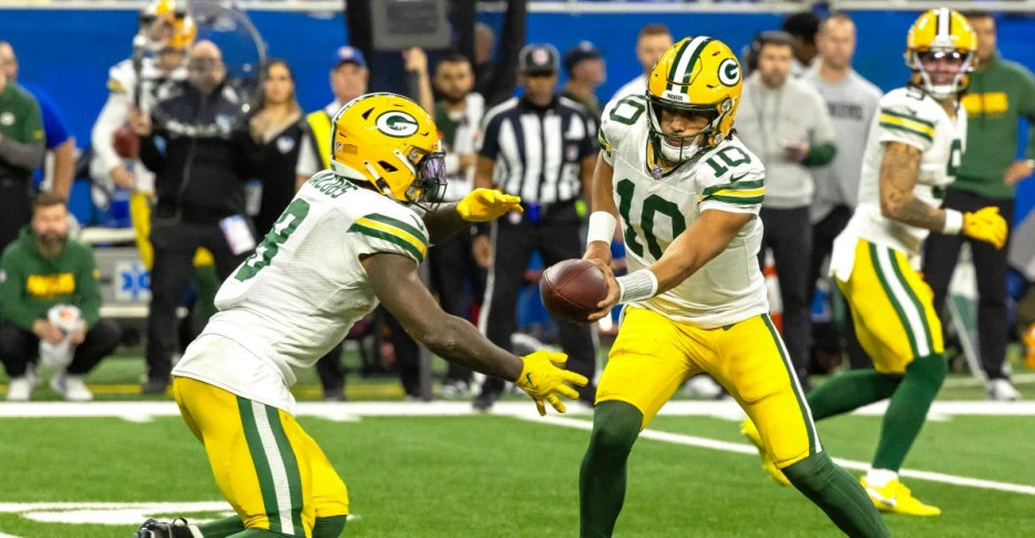 5 Qs Lions vs. Packers preview: How much will Micah Parsons play?