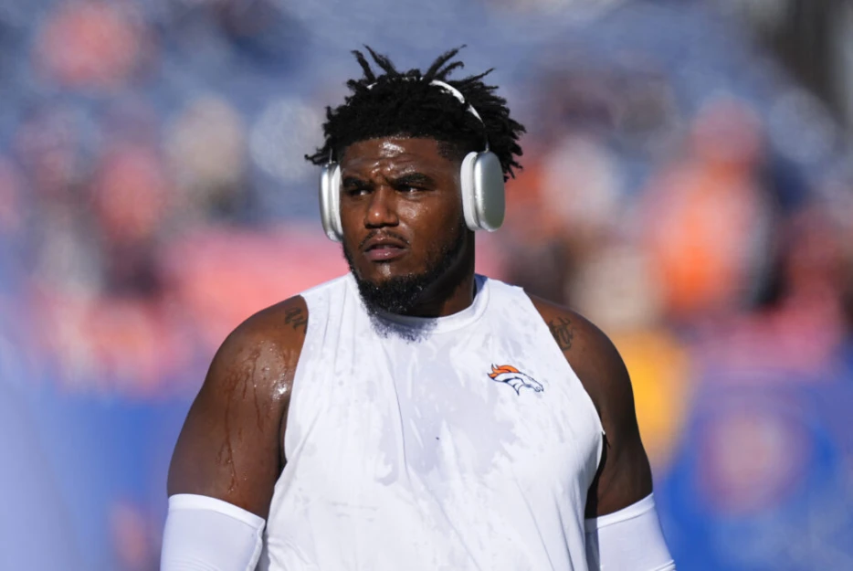 Broncos Place DL Malcolm Roach On IR, Promote QB Sam Ehlinger