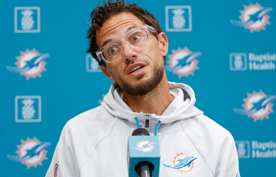 ‘Fire Mike McDaniel’ Fed Up Miami Dolphins Fans Want McDaniel Fired After Embarrassing Loss To Colts