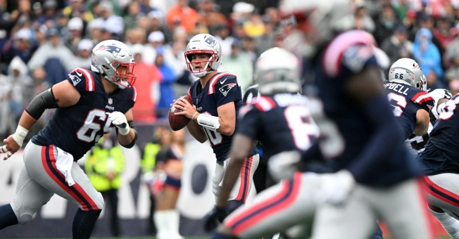Instant analysis from Patriots’ 20-13 loss to Raiders