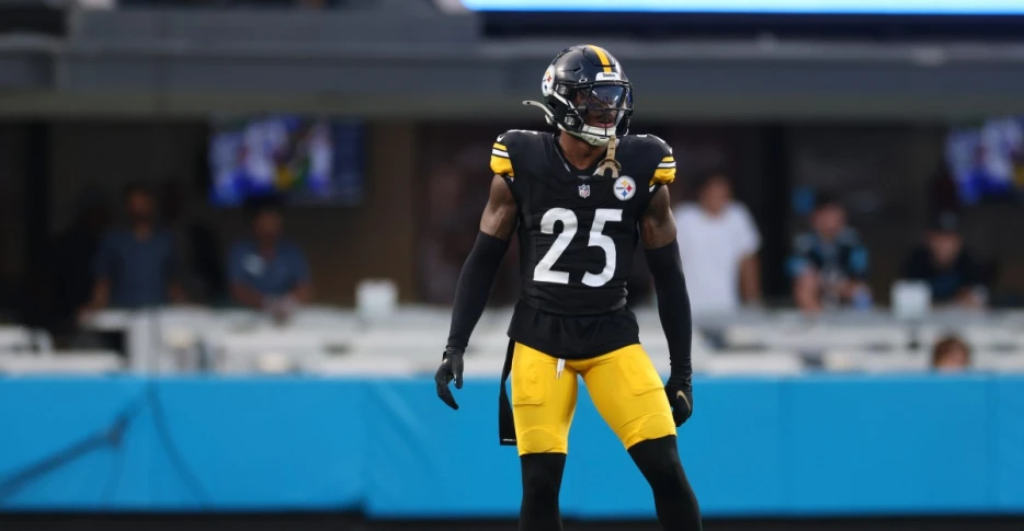 Steelers safety DeShon Elliott leaves game with injury