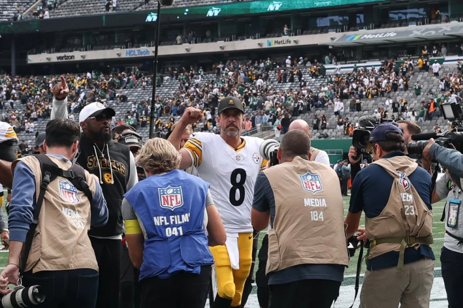 WATCH: Aaron Rodgers Admits Joy in Sticking It to Aaron Glen and Jets in Week 1