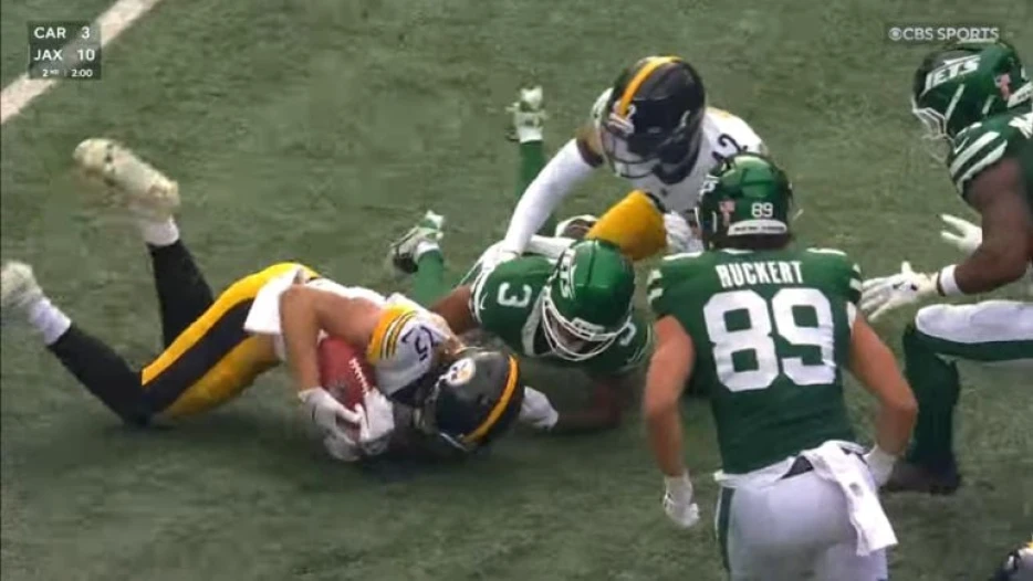 Watch: Special Teams Takeaway Leads To Aaron Rodgers 4th TD, Steelers Lead