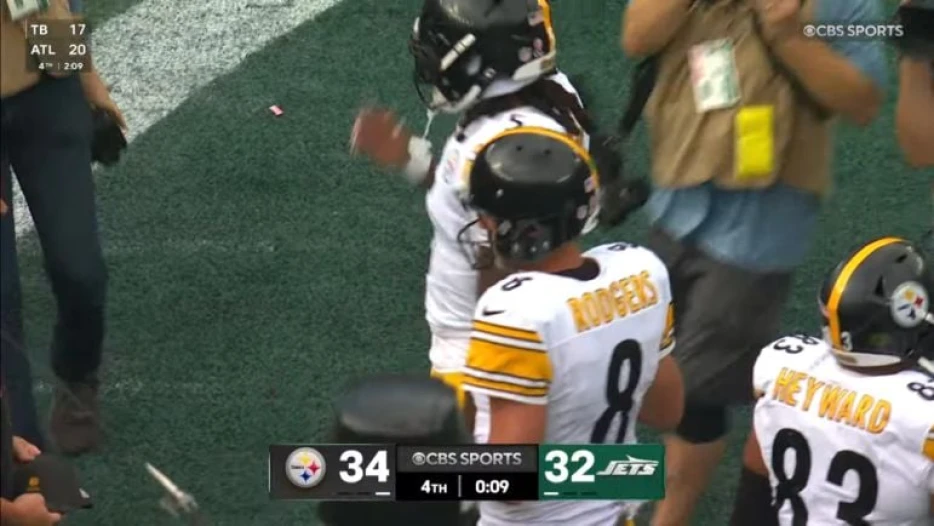Aaron Rodgers’ Impressive Performance Raises Underlying Concerns For One Anonymous Coach