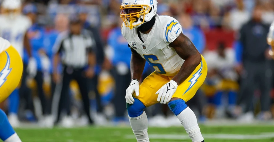Chargers LB Denzel Perryman Suffers High Ankle Sprain