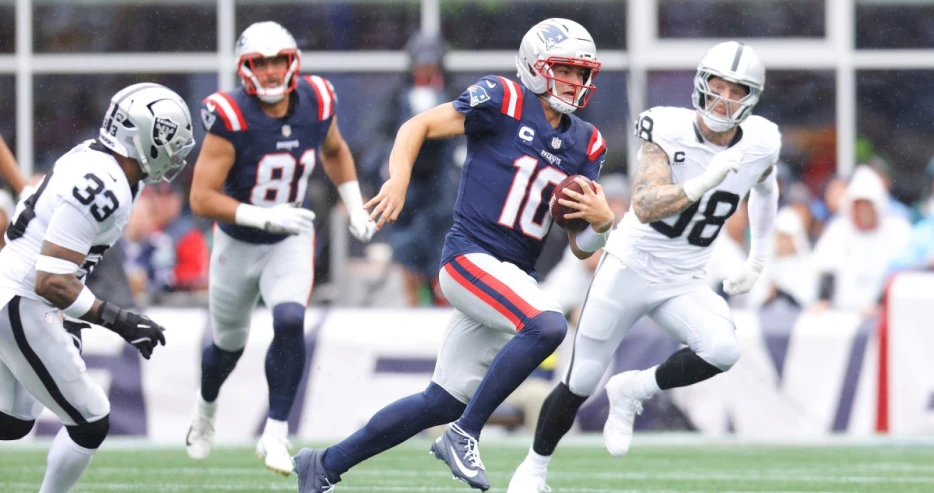 Fan Notes from the Patriots’ 20-13 loss to the Raiders