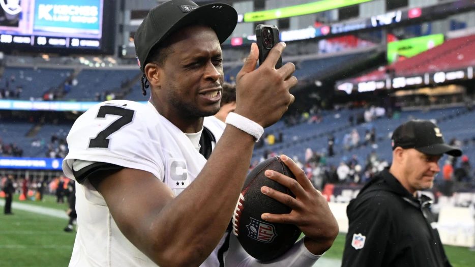 Geno Smith Nearly Matches Tom Brady Feat From 14 Years Ago
