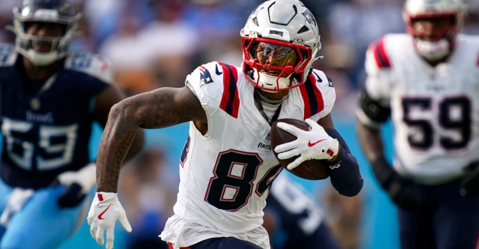 Kendrick Bourne fits the Raiders