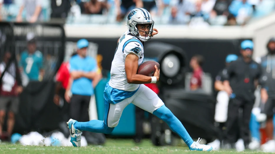 Panthers QB Bryce Young slams helmet after Dave Canales head rub