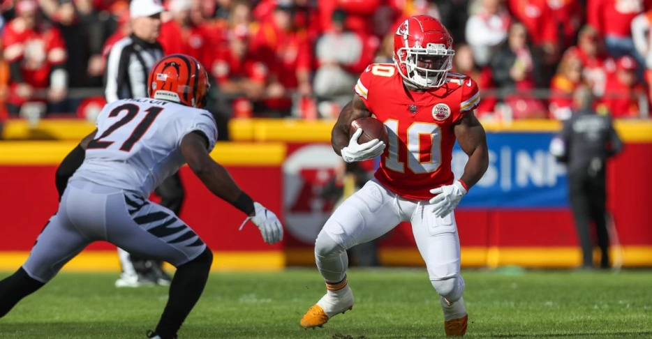Arrowheadlines: Could we see a return of Tyreek Hill?