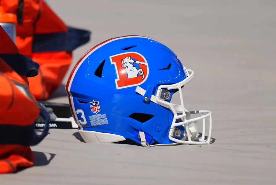 Broncos Hosted Four Players