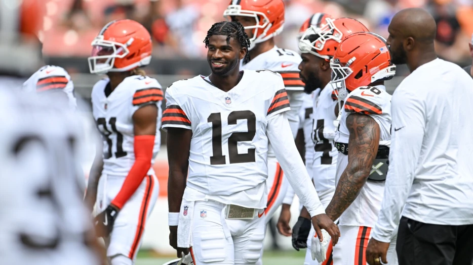 Browns GM Andrew Berry says he sees no problem with keeping four QBs on 53-man roster