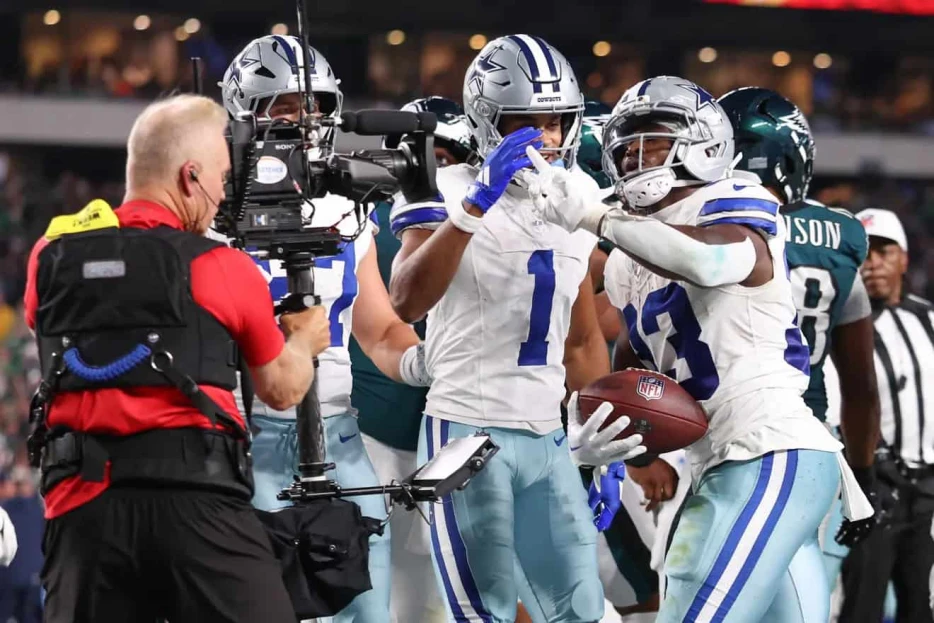 Commanders, Eagles off to early NFC East lead in 2025