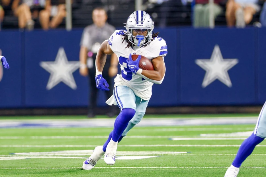 Dallas Cowboys Coach Offers Blunt Response on Rookie’s Lack of Playing Time