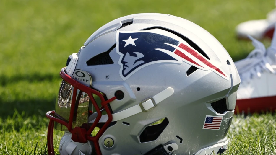Patriots to sign RB Deneric Prince, place RB Lan Larison on IR