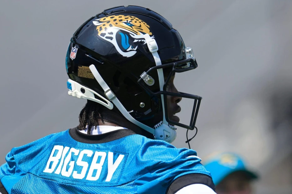 TRADE: Jaguars Trading RB Tank Bigsby To Eagles