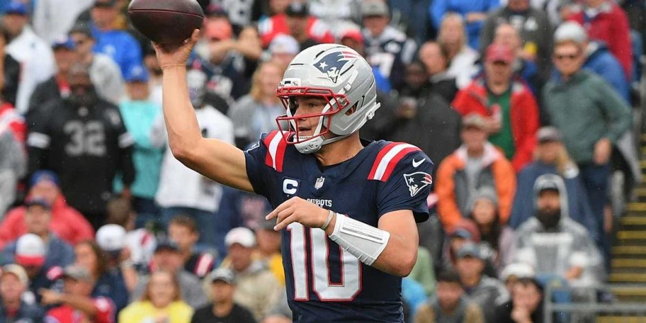 Does Patriots’ Drake Maye have ‘too much on plate?’ Here’s what he said