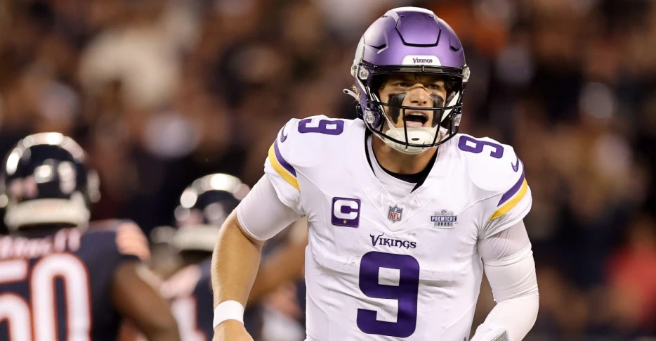 J.J. McCarthy Named NFC Offensive Player of the Week