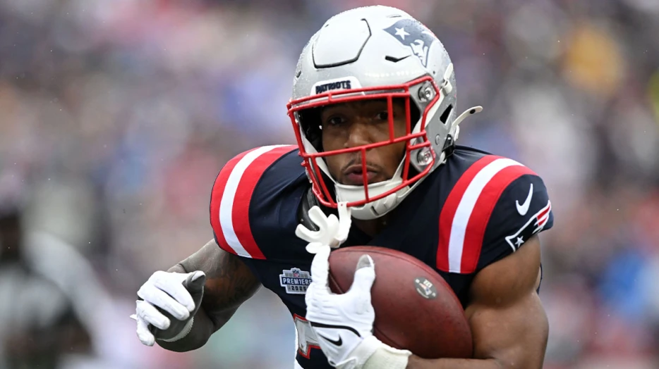 Patriots’ TreVeyon Henderson announces life-changing move after NFL debut