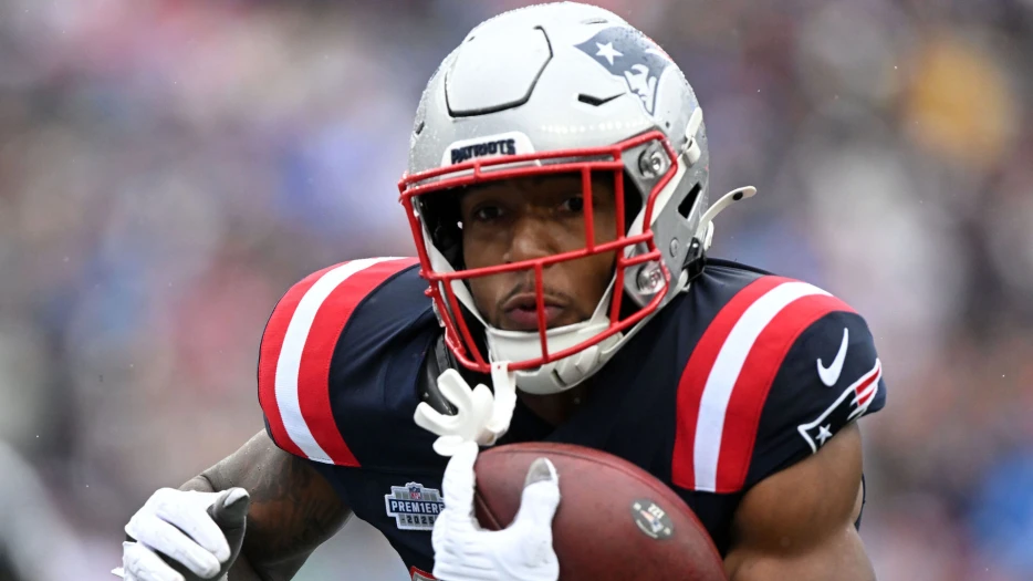 Patriots Writer Believes TreVeyon Henderson Was Underutilized In Week 1 Loss