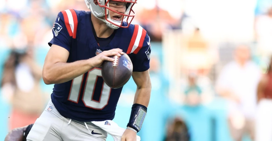 Phinsider Question Of The Day: New England Patriots Players You Would Steal