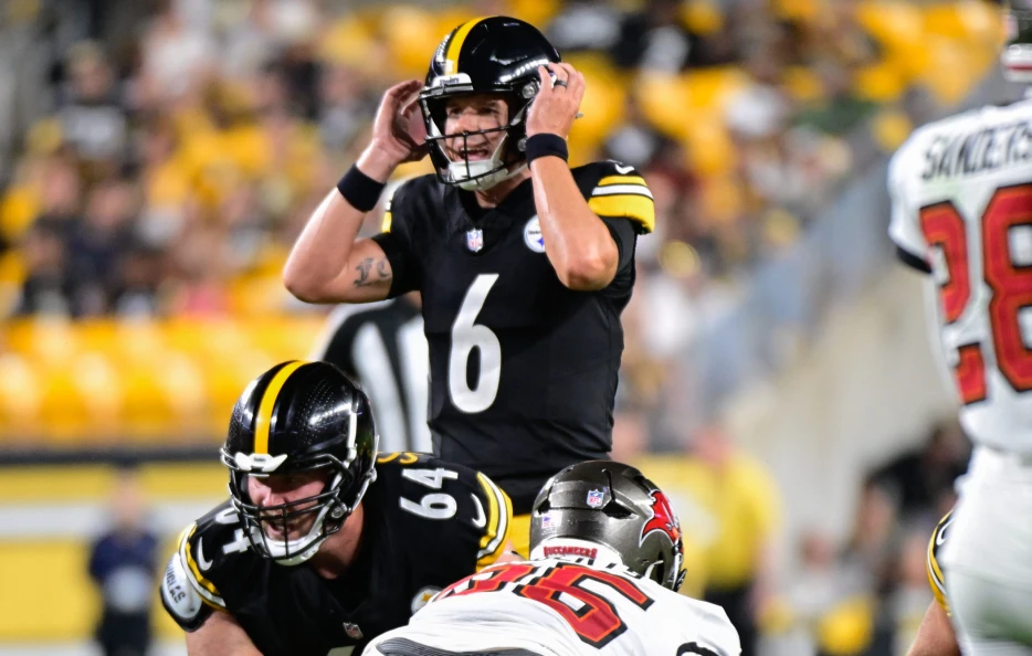 Steelers Re-Sign Veteran Quarterback after Another Injury