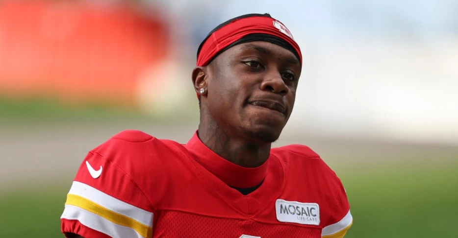 LOOK: Xavier Worthy pictured practicing with the Chiefs on Thursday