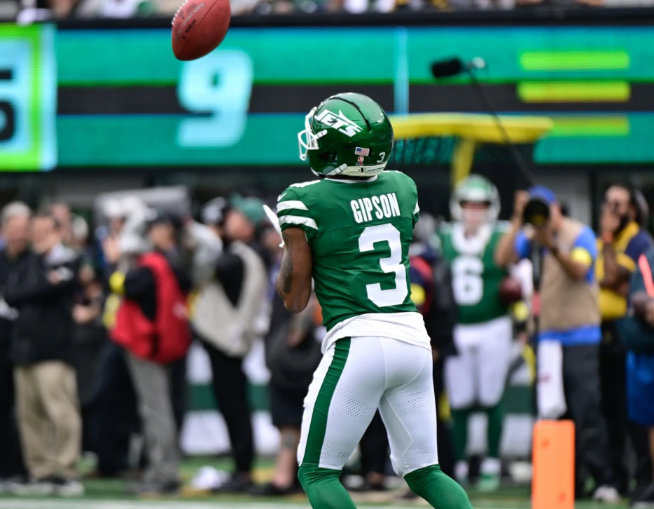 NY Jets Cut Kick Returner after Costly Fumble vs. Steelers