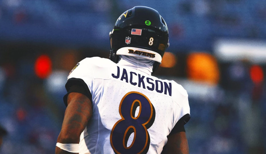 Ravens QB Lamar Jackson Apologizes to Fan he Exchanged Shoves With in Buffalo