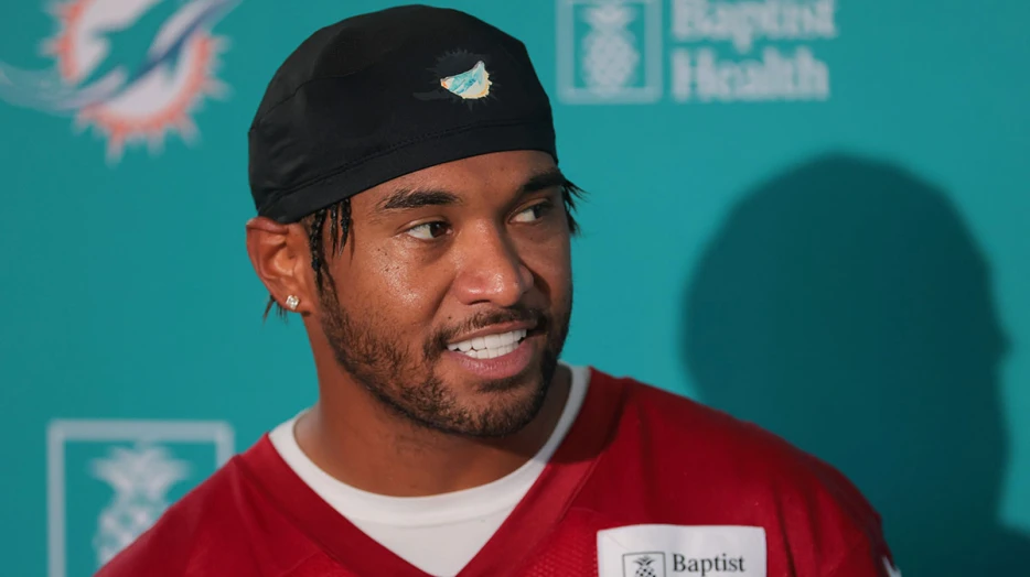 Tua Tagovailoa receives NSFW diss from former Dolphins player